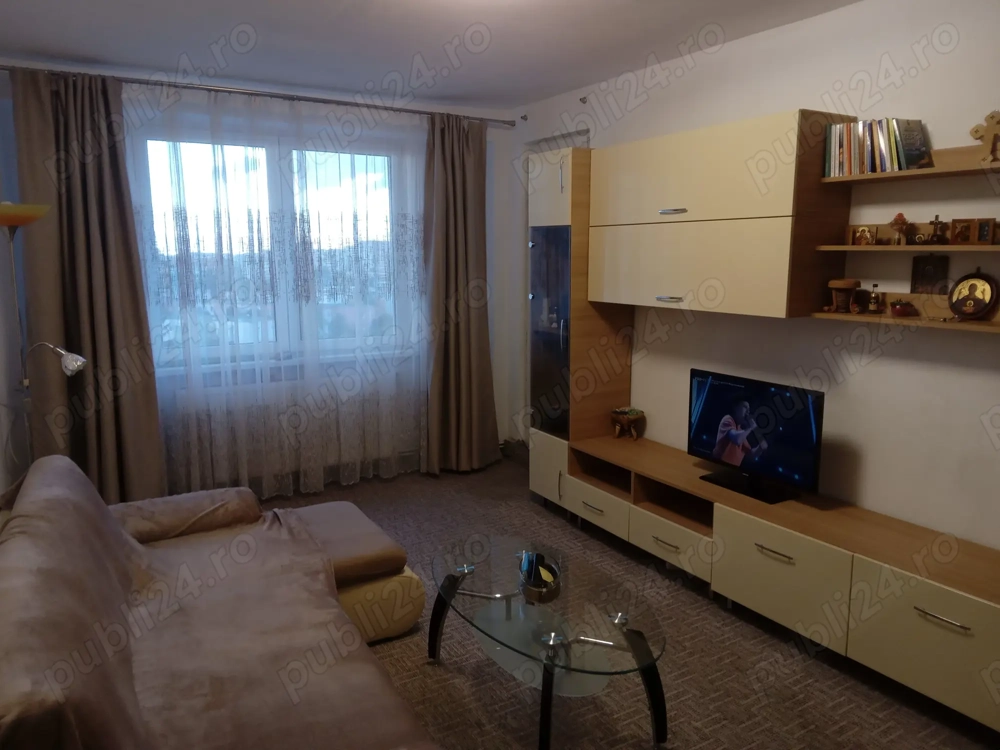 PROPRIETAR Vand apartament 3 cam  mobilat,zona Grvitei,Brasov,  