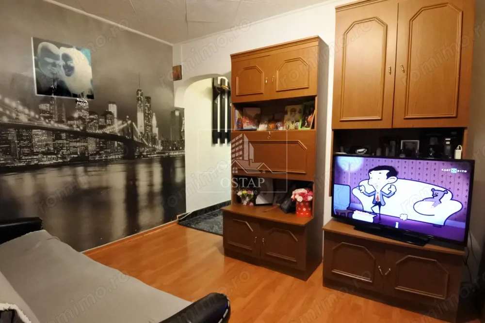 Zona Miron Costin - etajul 2 - apartament 3 camere nedecomandate