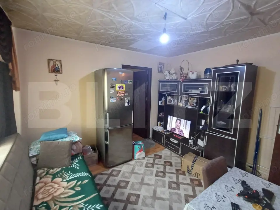 Apartament 2 camere, 27 mp, pozitionat ideal in zona 9 Mai