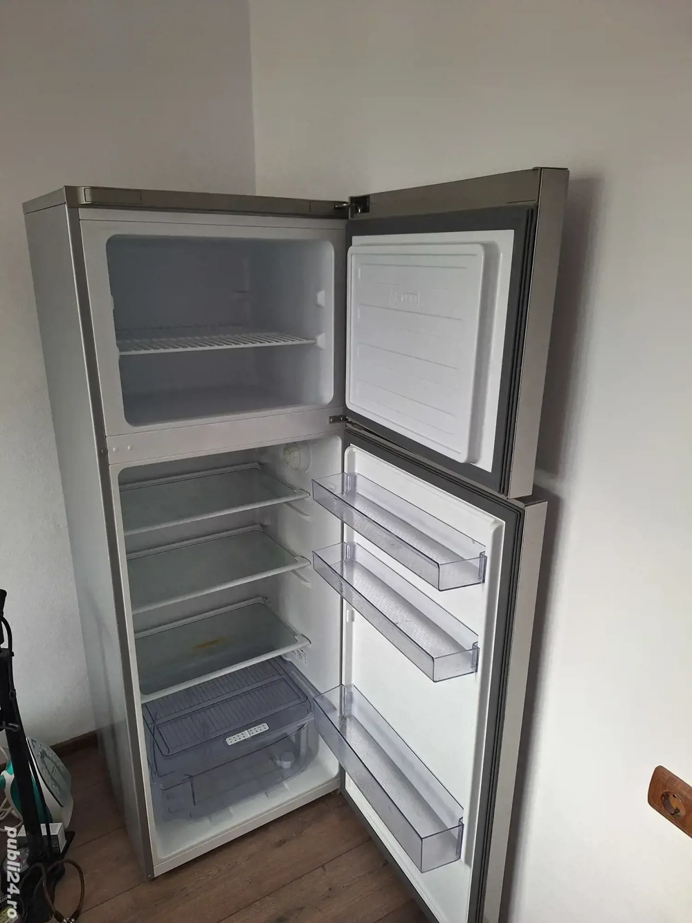 Vând Frigider Beko, 278 l, Clasa A+, H 162 cm