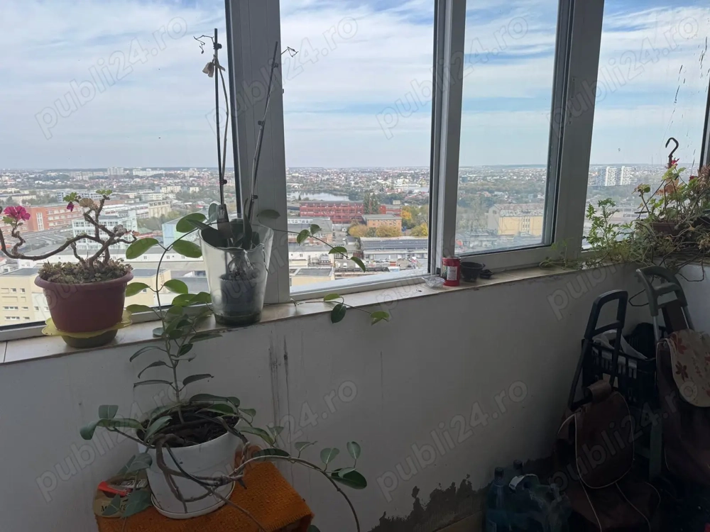 Vând Apartament 4 camere MegaMall 165.000euro meg  Vând Apartament 4 camere MegaMall 165.000euro meg