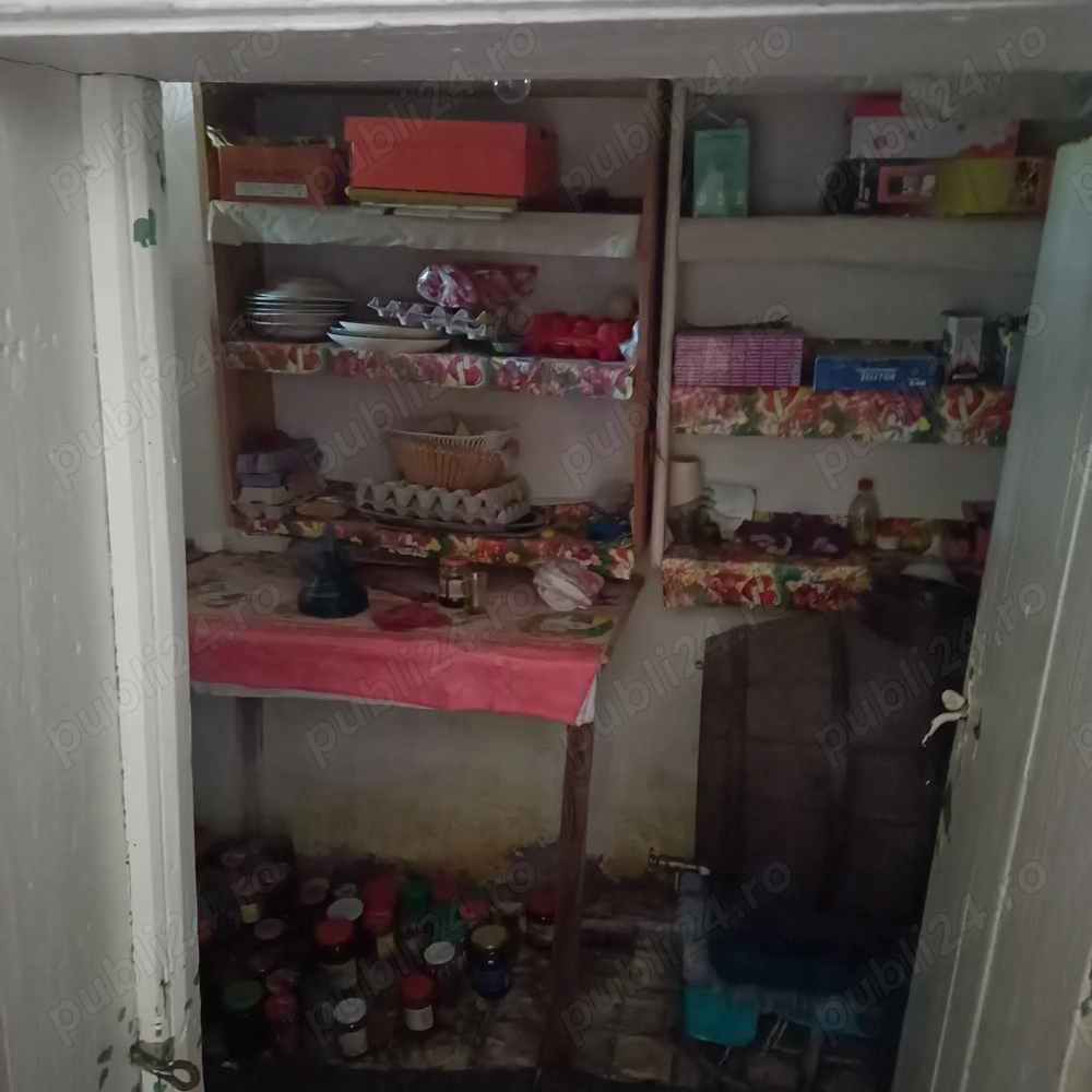 Se vinde casa locuibilă 