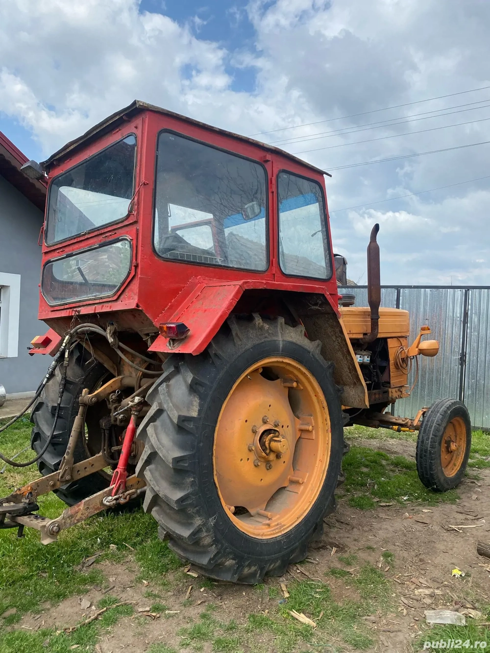 Tractor de vanzare