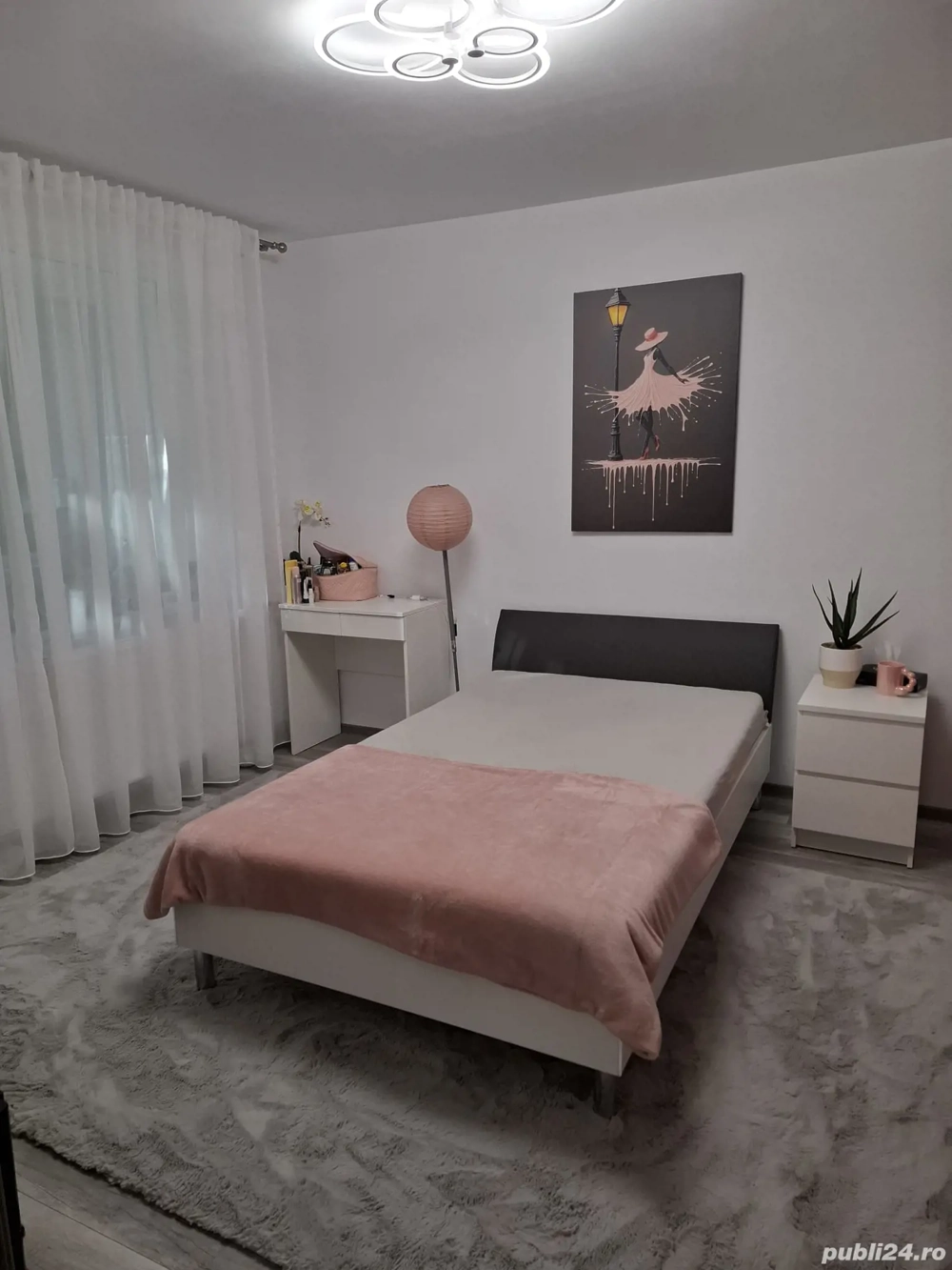 Vând apartament 3 camere, P 4