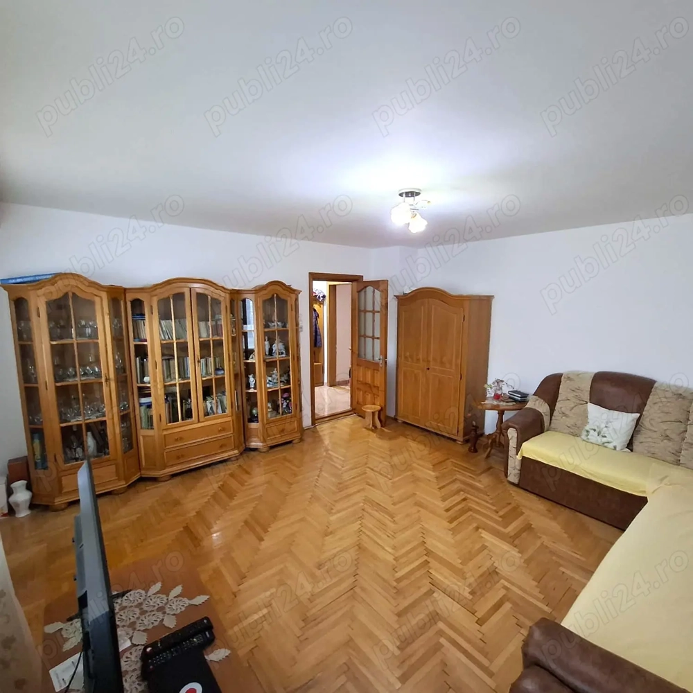 Apartament 3 camere   Zona Lidl Sud, Focșani