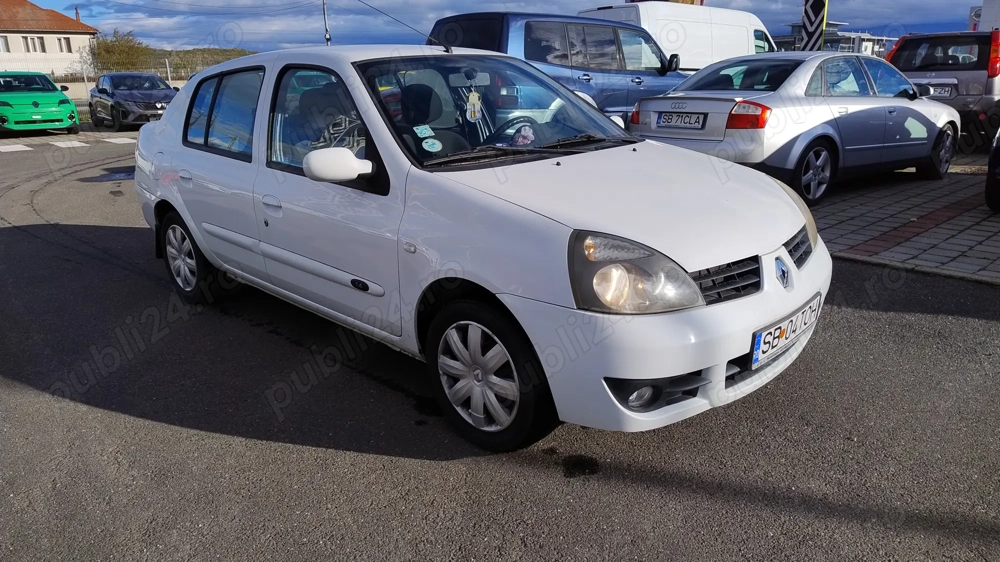 Vând Renault Symbol 1.4L