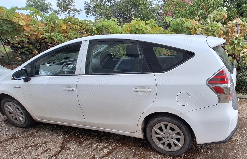Vând autoturism Toyota prius +