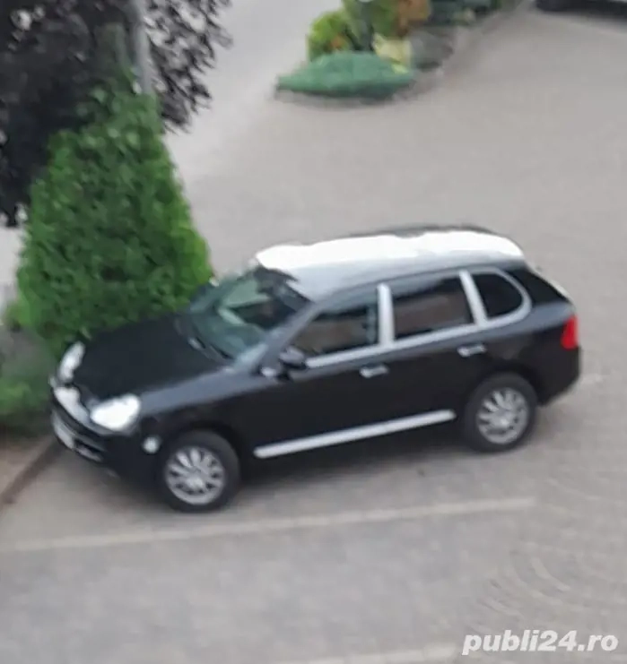 vând Porsche Cayenne