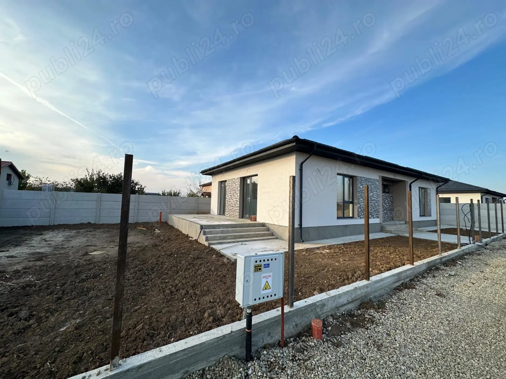 Casa in Domnesti, cu incalzire in pardoseala si tamplarie tripan
