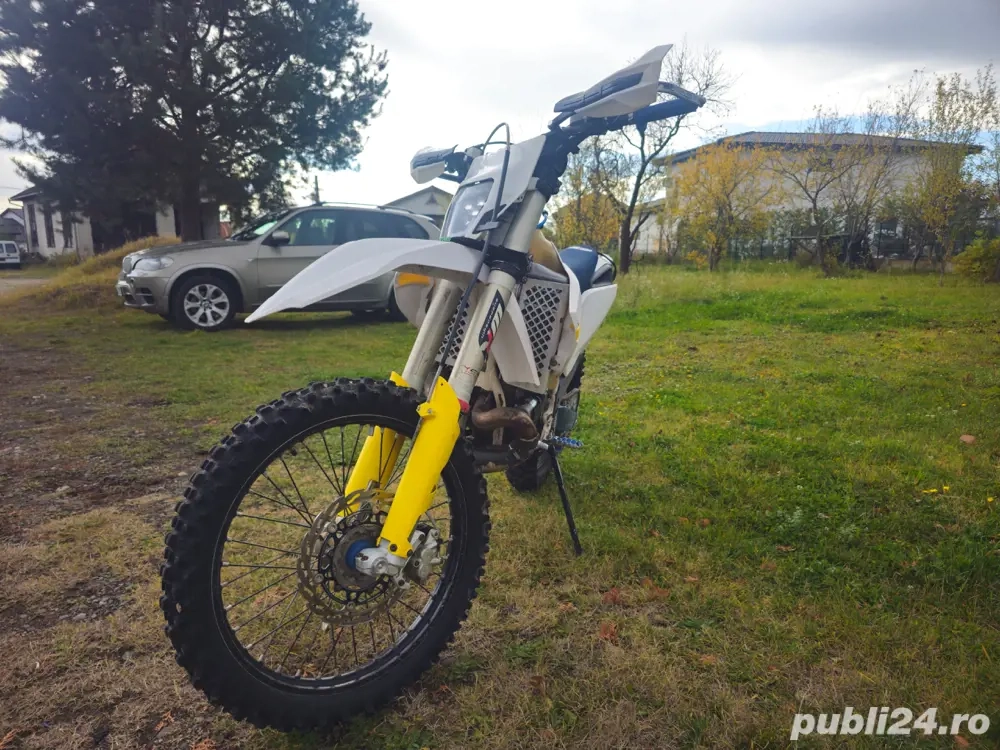 Vând husqvarna te300 în stare bună de funcționare.  Vând husqvarna te300 în stare bună de funcționare.