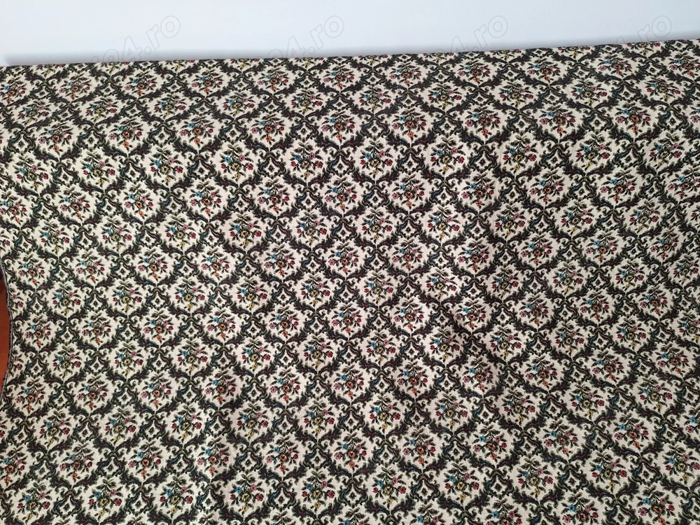 Cuvertura - patura veche dimensiune 165 x 220 cm