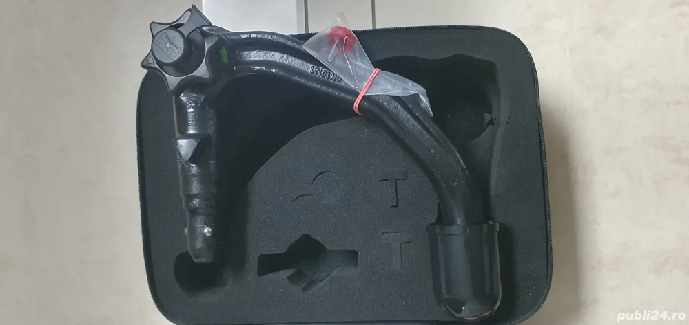 Carlig remorcare original pt Tesla model 3