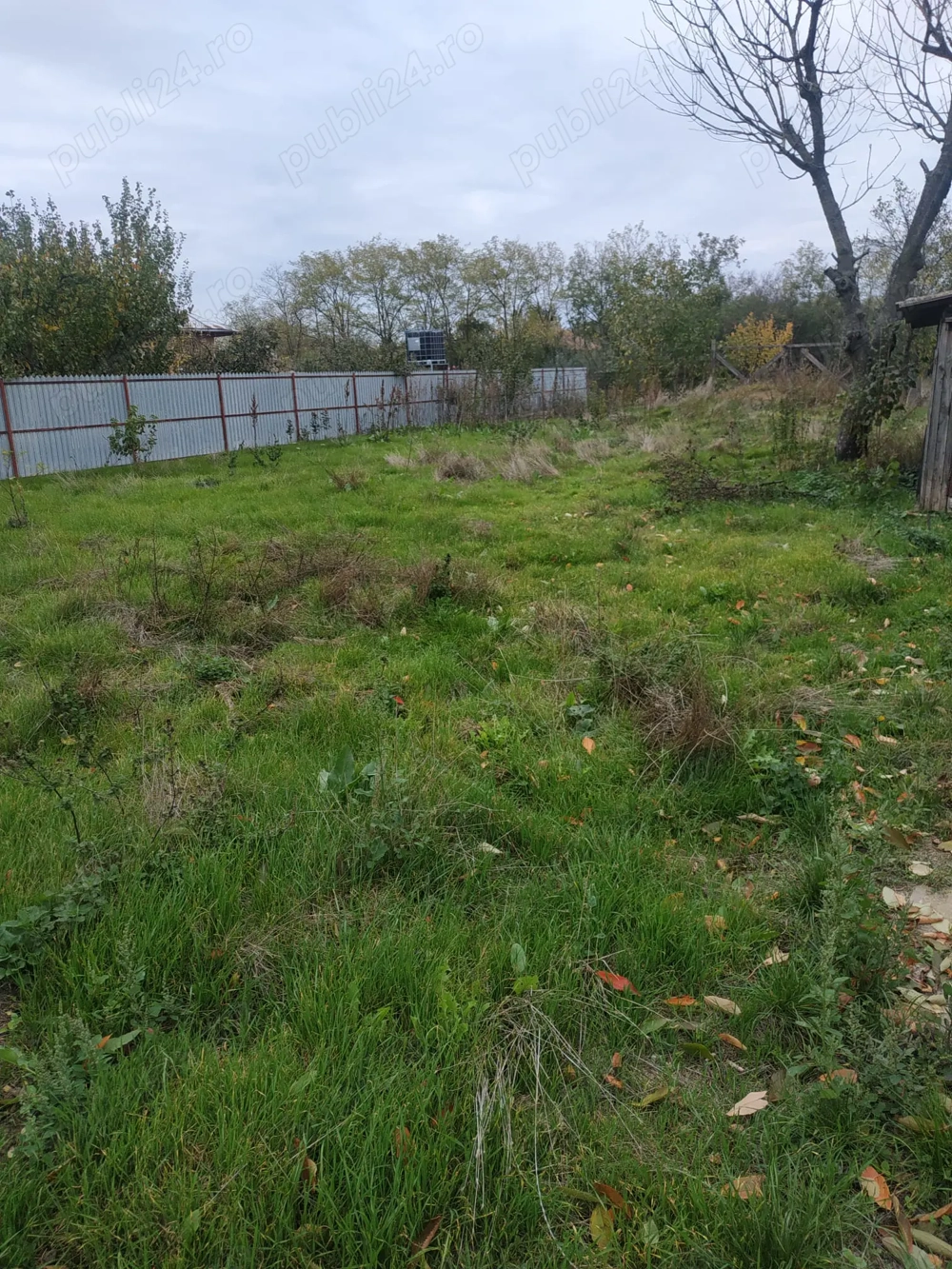 Vând teren intravilan 
