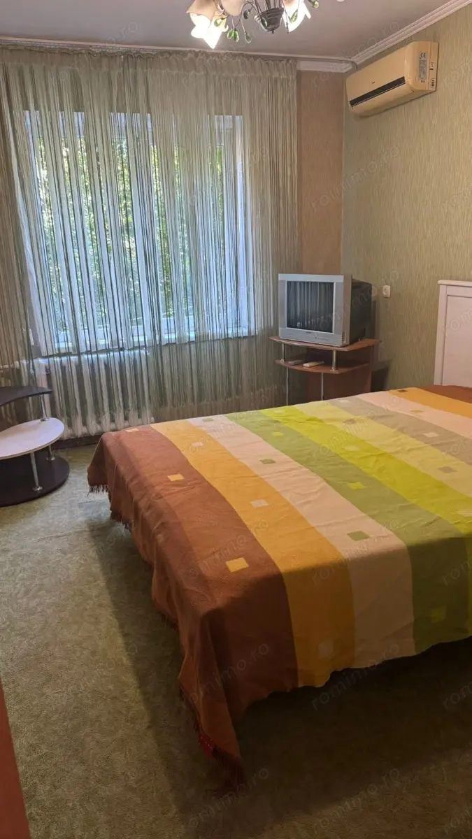 Garsoniera de inchiriat in zona Vitan