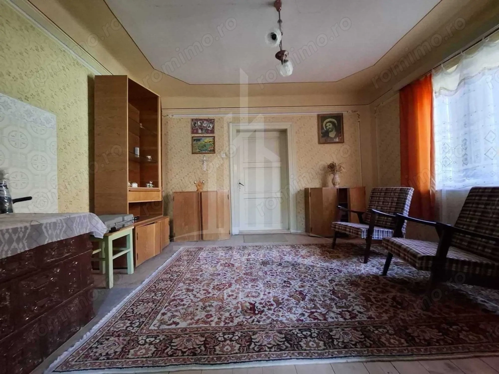 Casă tradițională de vânzare în Fântânele- vedere superba spre munti