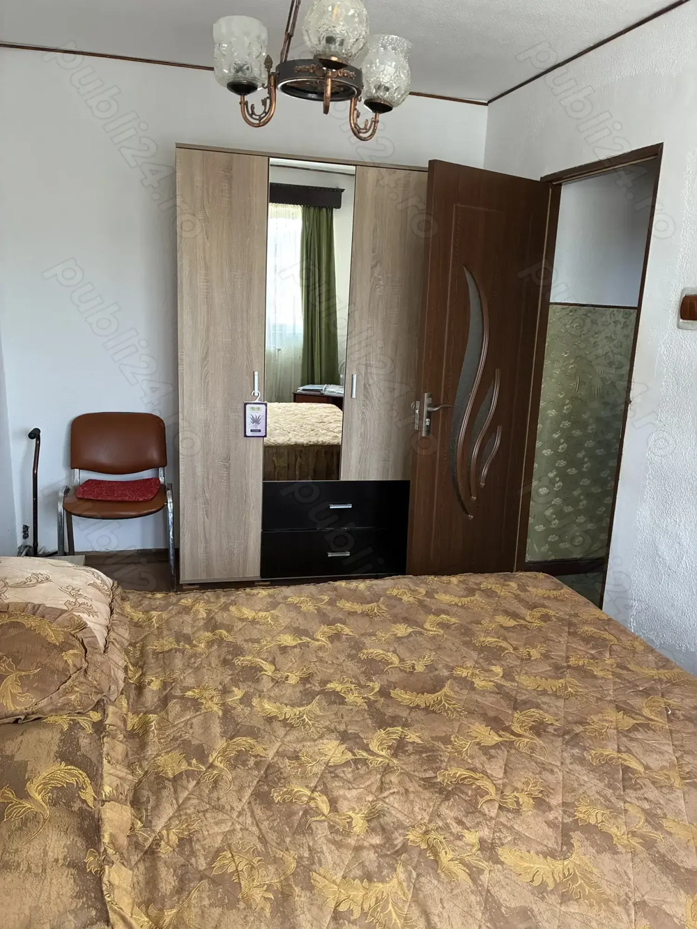 Apartament 4 cam, vis-a-vis Profi, Pucioasa