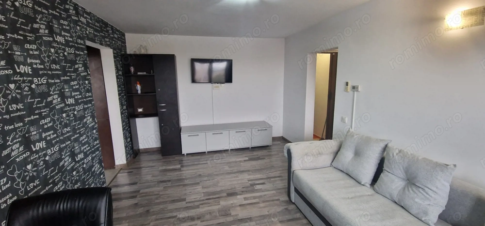 Tomis 2, apartament cu 2 camere, aproape de Spitalul Judetean