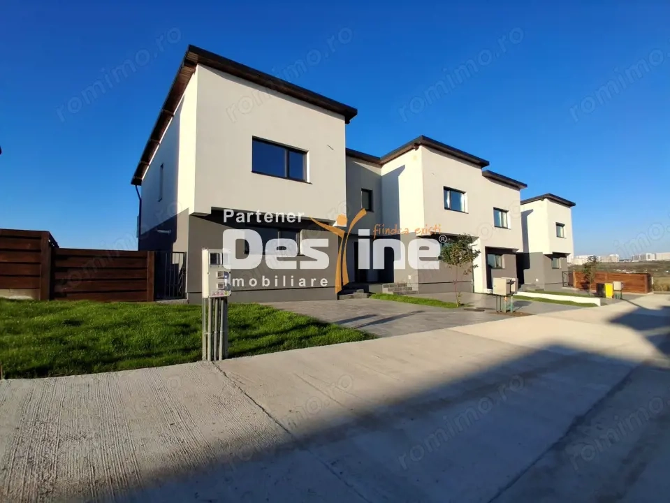 Casă Duplex 113mp 2 locuri de parcare si curte drum asfaltat Intabulata