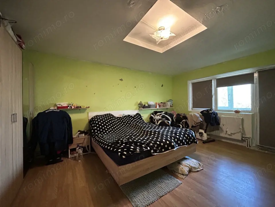 Apartament 4 camere, decomandat, etajul 1, 2 bai, zona Steaua