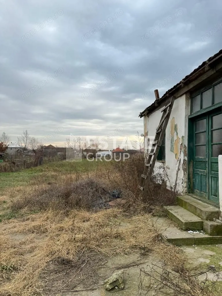 Teren cu casa demolabila in Sanandrei