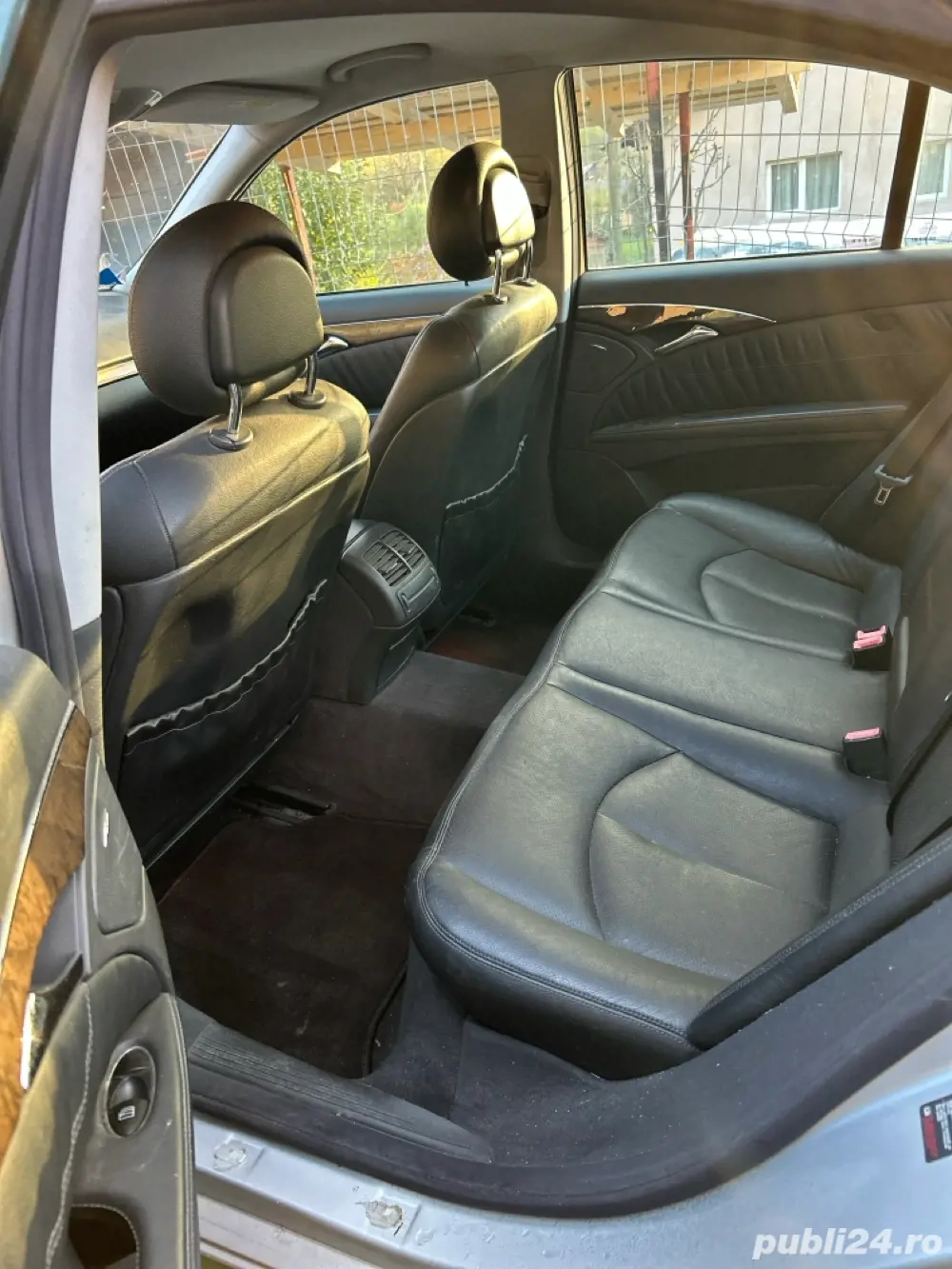 Vând Mercedez benz e270