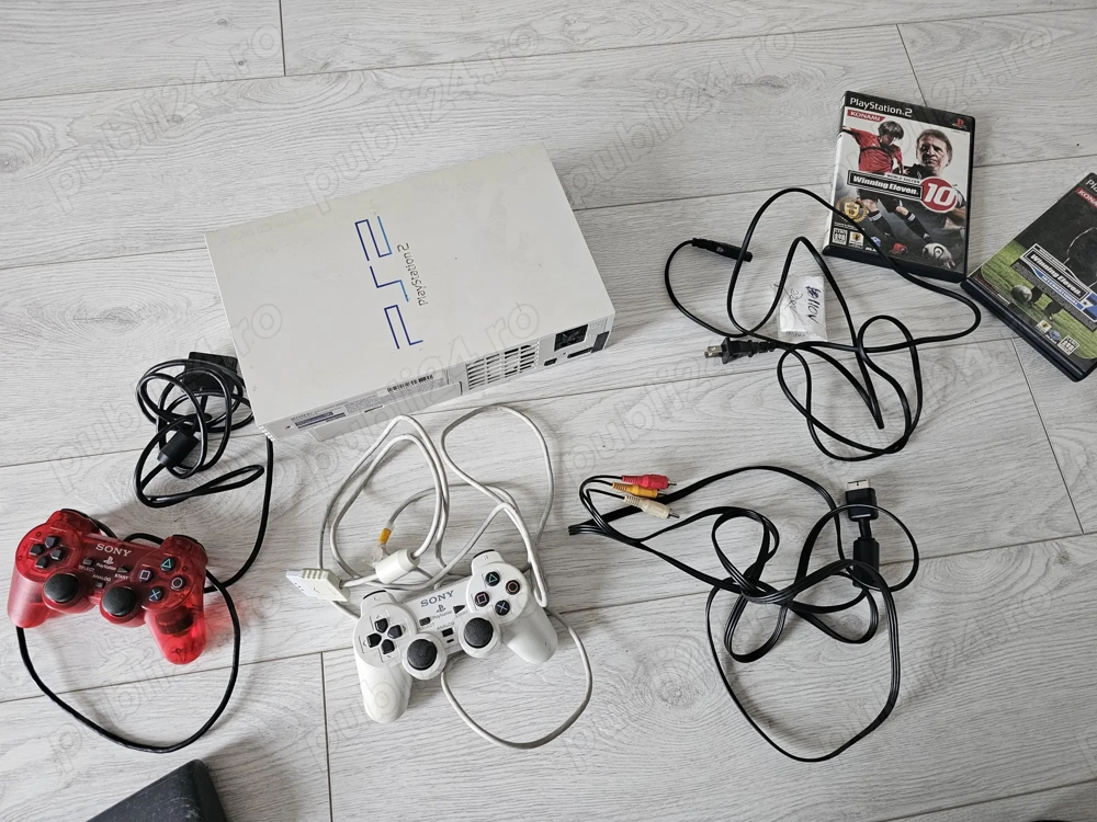 Play Station 2 Adus din Japonia 110V doua manete 2 carduri