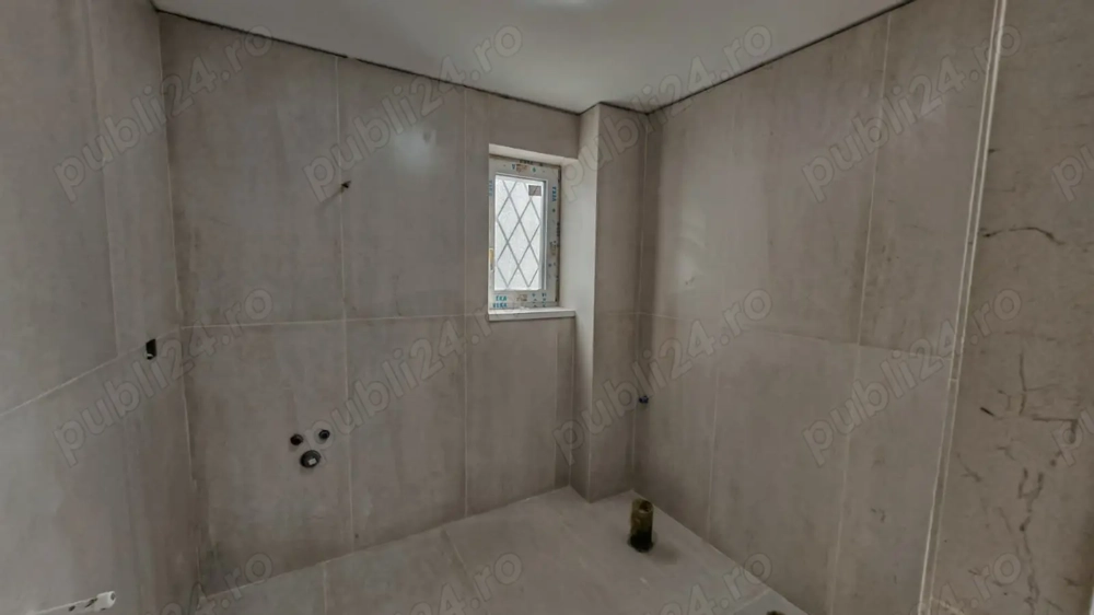 De închiriat   spațiu comercial, Str. Crinului