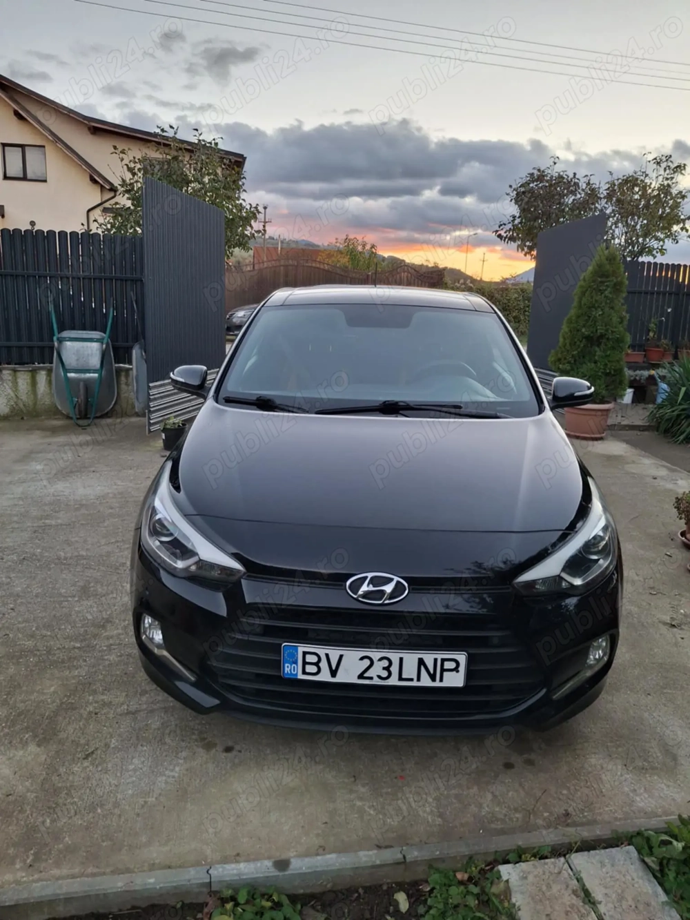 Vand hyundai i 20 coupe 2016  6350 euro
