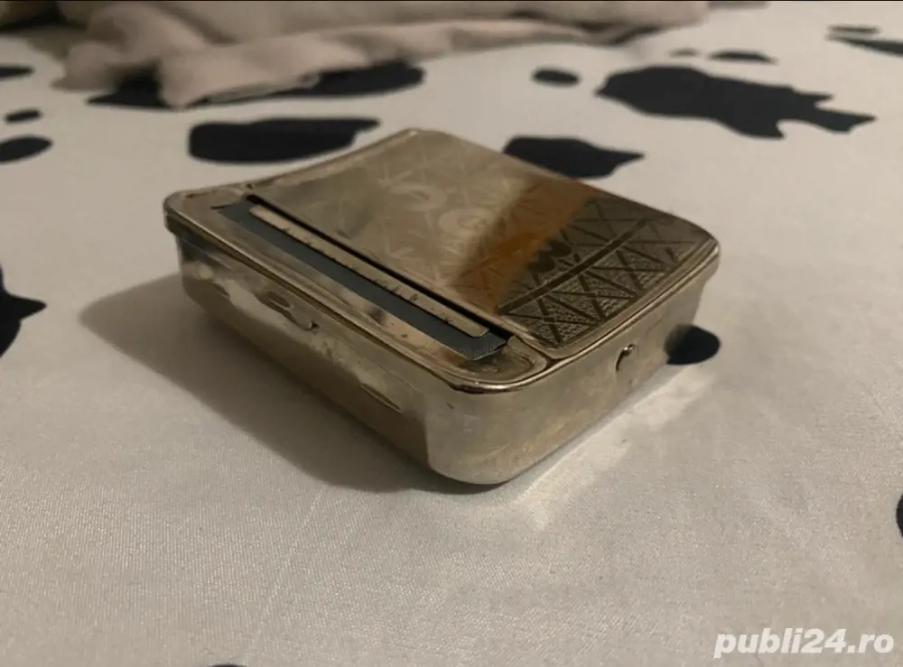 Cutie vintage OCB   metal gravat argintiu