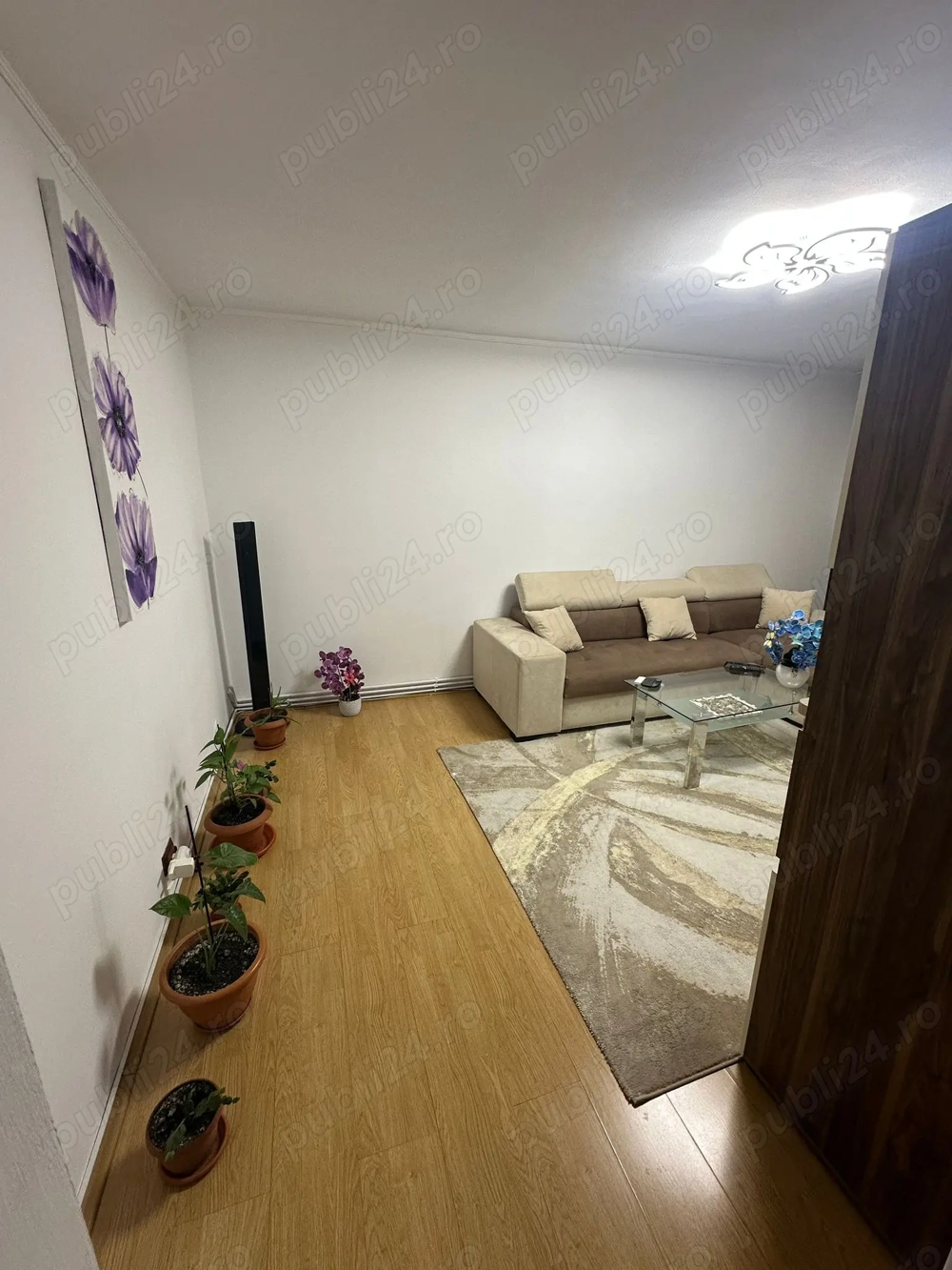 Vând apartament cu 3 camere 