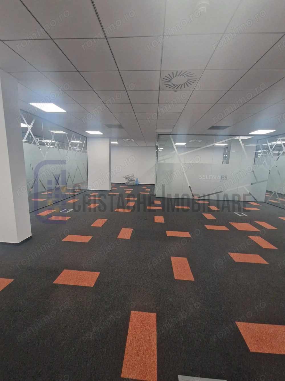 Birou, 96 mp, aflat la parterul unei cladiri in zona Timpuri Noi