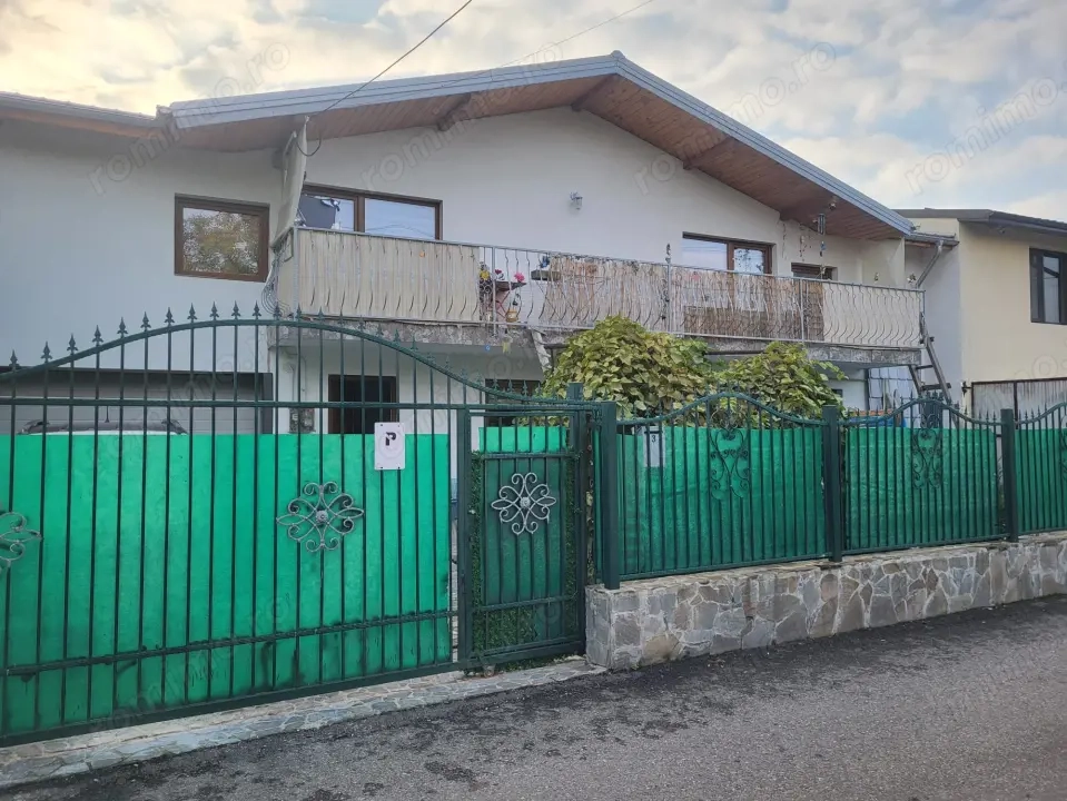 Casă P+E de vânzare, 150 mp, zona Rudului