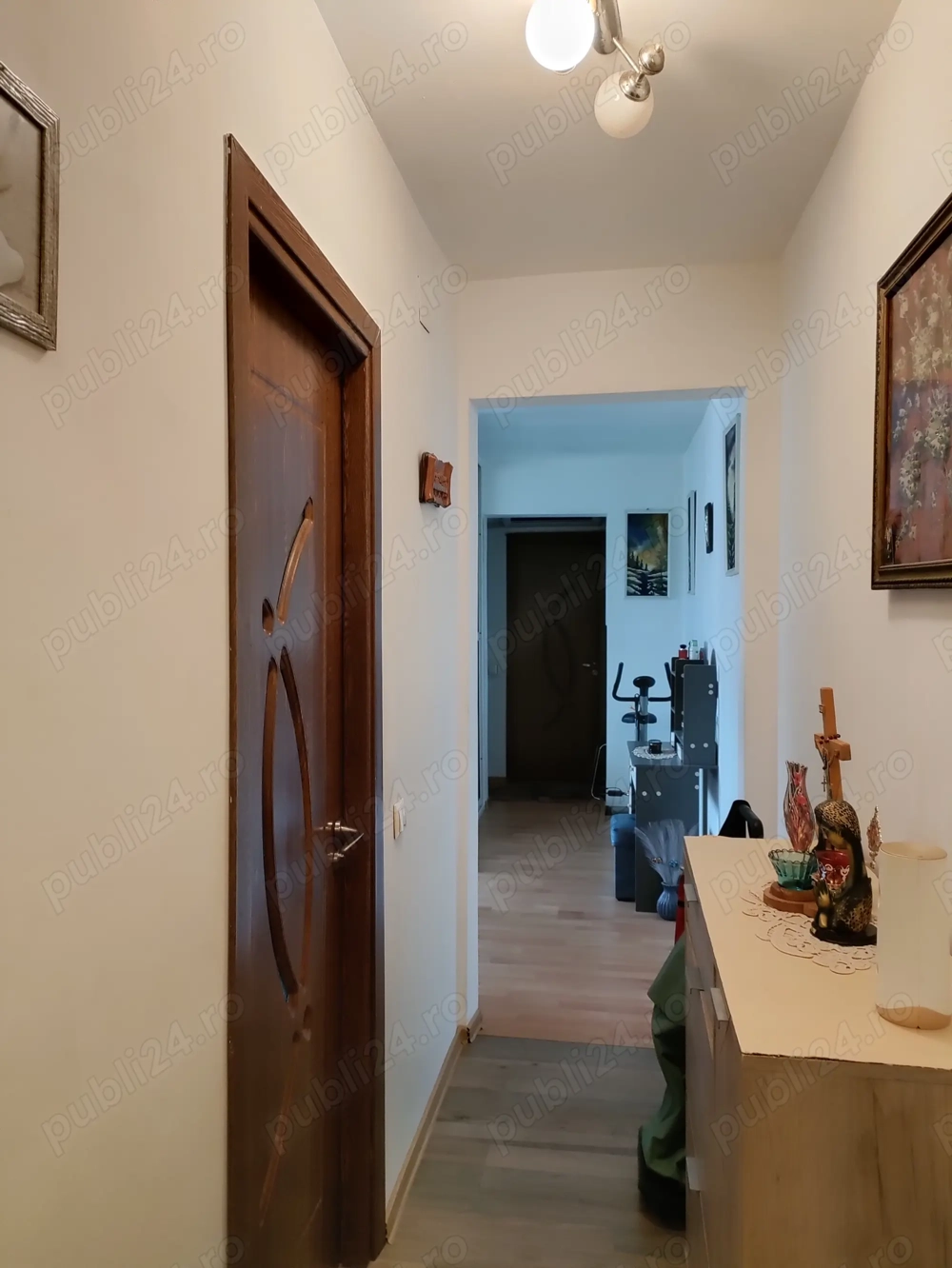 Vand ap.2 camere decomandat