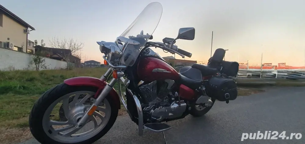 Vând Honda VTX 1300c 2004 Vând Honda VTX 1300c 2004