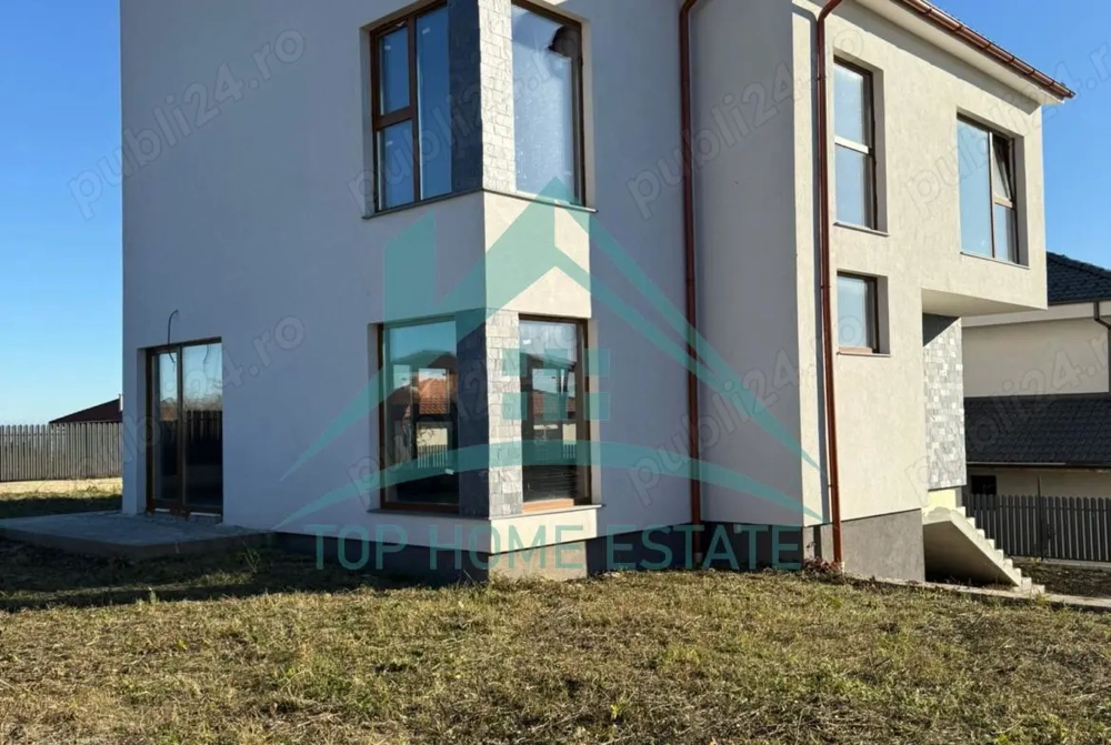 OPORTUNITATE! De vanzare casa individuala in Dezmir!