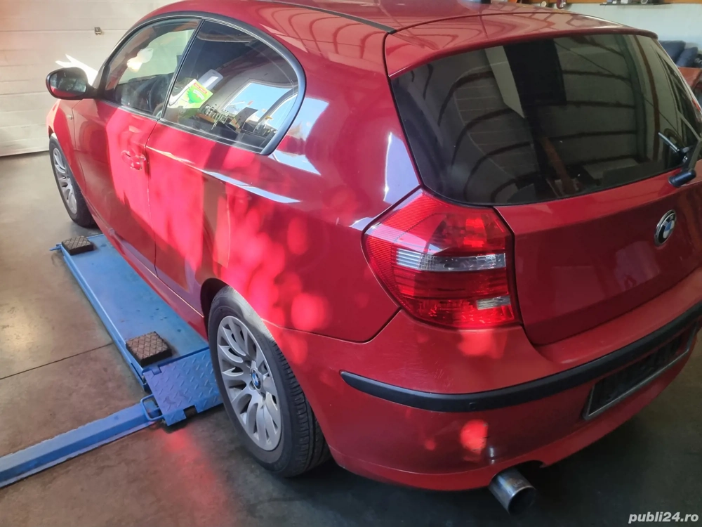 Dezmembrez Bmw 116 benzina an 2011