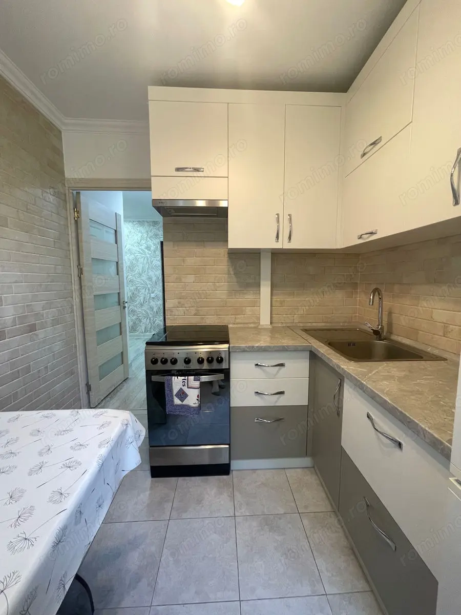 Apartament cu 2 camere de inchiriat zona Complexul Studentesc