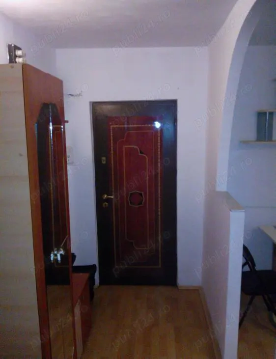 Vând apartament 3 camere