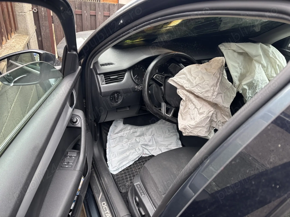 Skoda Octavia 3 an 2016 motor 2.0 TDI DSG accidentata fata