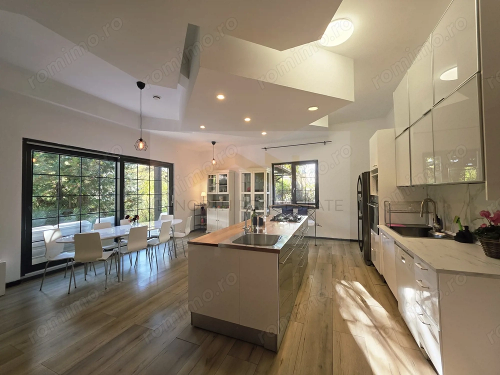 Reședință exclusivistă cu deschidere la Lacul Scroviștea