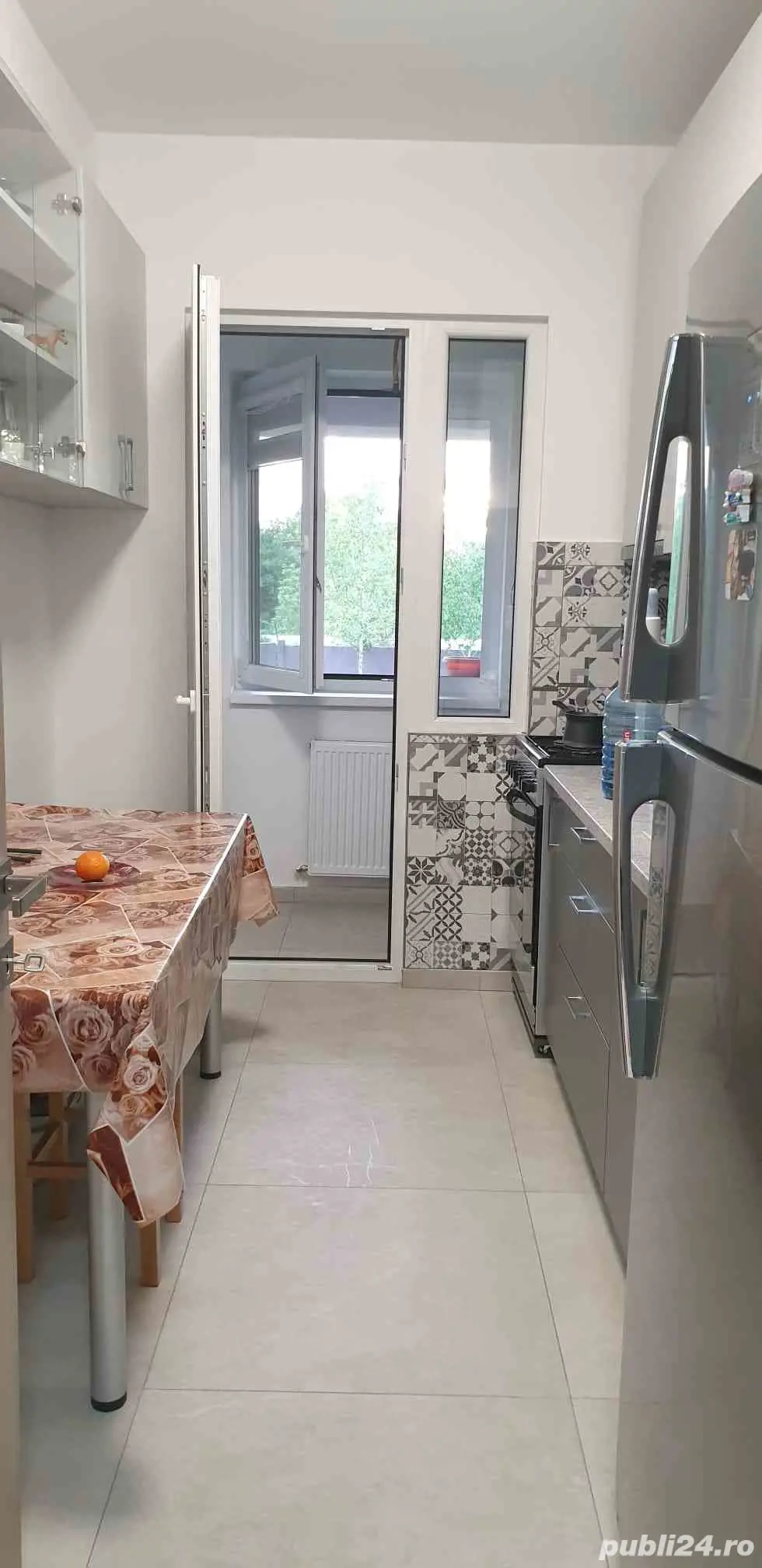 OCAZIE ! 2 camere , 2 parcari , 2 AC , mobilat - utilat ,Berceni , decomandat, sector 4