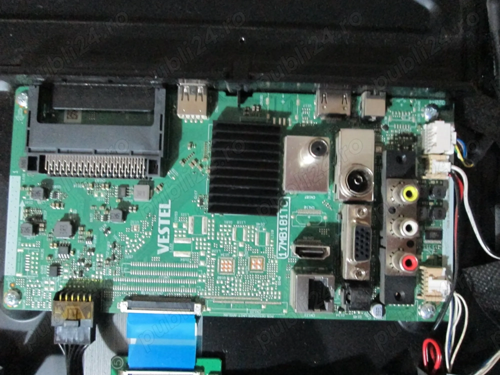 placa baza 17MB181TC perfect functionala recuperata dintr-un tv led Horizon 32HL6330F B 