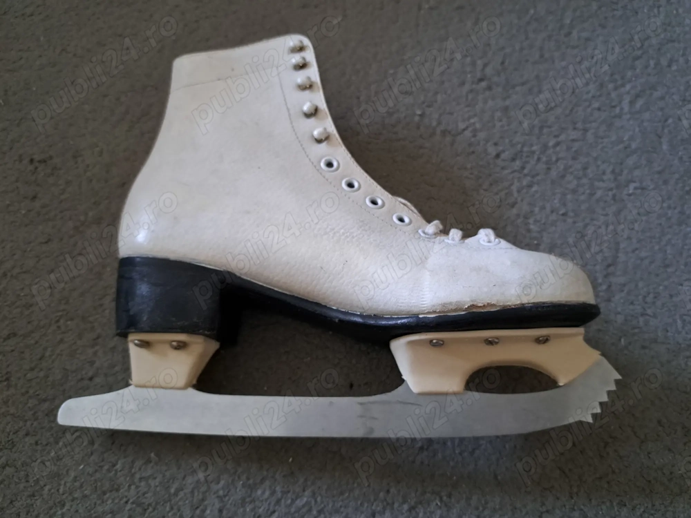 Patine din piele naturală - mărimea 35 36