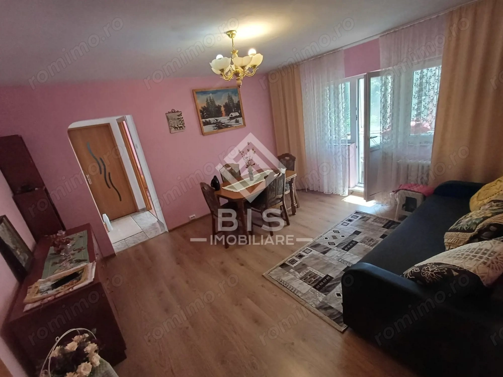 Apartament 3 camere, Etaj 2/4,  Zonă liniștită Apartament 3 camere, Etaj 2/4,  Zonă liniștită