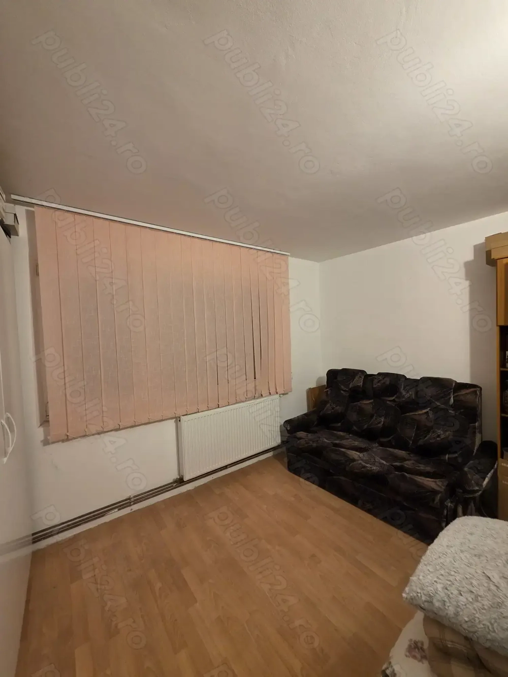 Vand apartament 2 camere