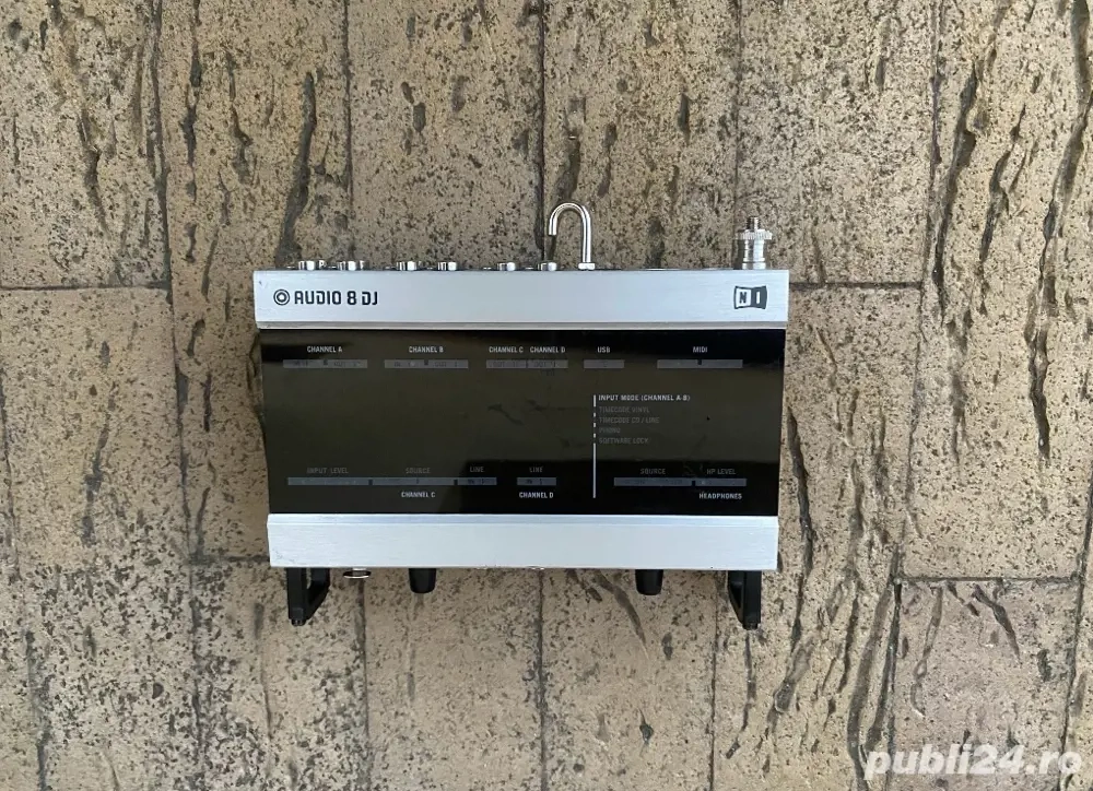 Native Instruments Audio 8