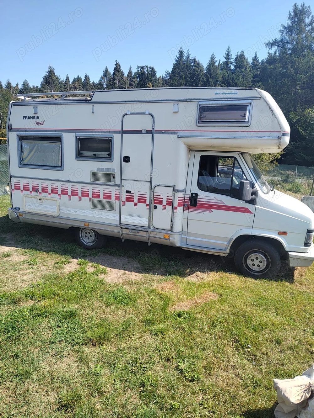 Autorulota Peugeot J 5 Frankia Mobil