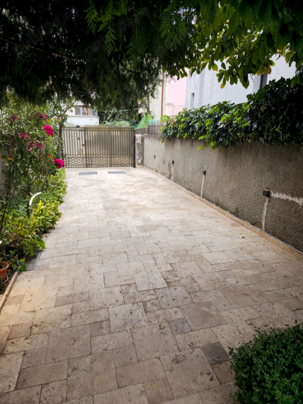 Inchiriere vanzare vila zona Unirii Parcul Carol