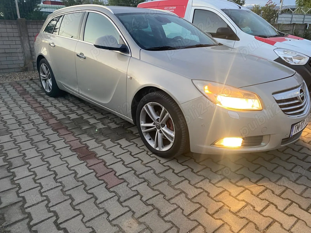Vand  Opel Insignia COMBI 2.0 Diesel