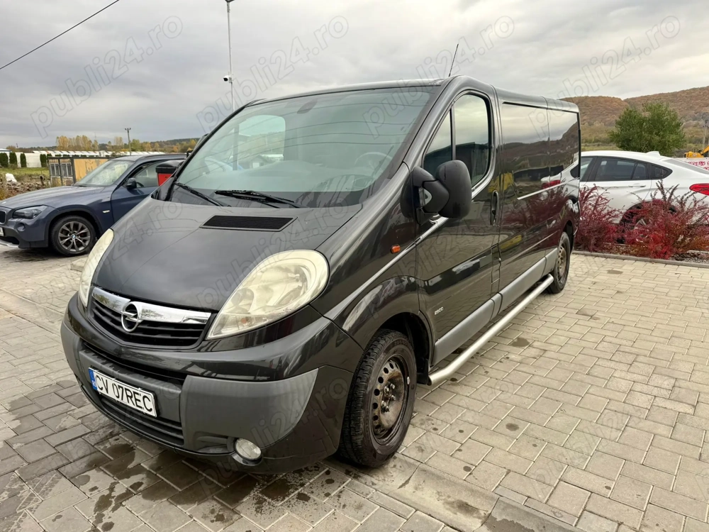 Opel Vivaro 2.0 automat 